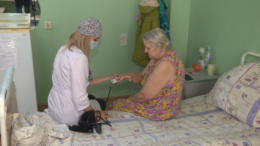 Кировская больница в Астрахани пополняется молодыми специалистами