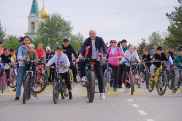 350 приволжан стали участниками первомайского велопарада в Астраханской области