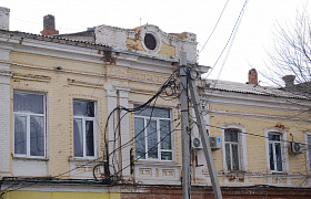 В Астрахани создадут программу по ремонту фасадов зданий на «Косе»