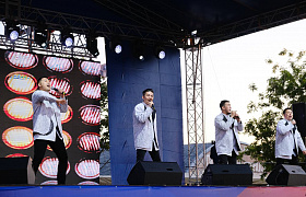 В Астрахани 8,5 тысяч человек посетили концерт “Zа Россию”