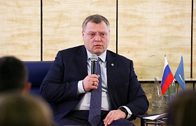 Игорь Бабушкин поговорил со студентами о спецоперации на Украине