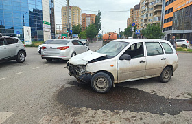В центре Астрахани в ДТП пострадали 2 девочки
