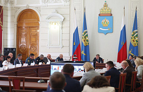 В Астраханской области обсудили вопросы пожарной безопасности и появления запаха гари 