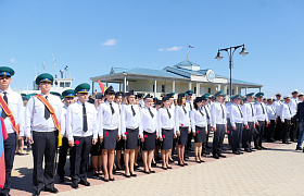 В Астрахани прошёл торжественный митинг ко Дню пограничника